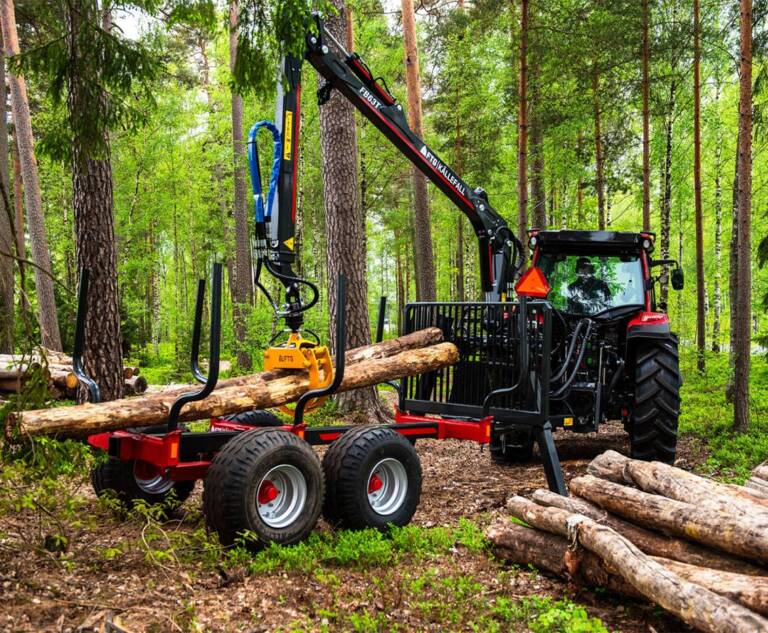 Huggarvagn från FTG Källefall ute i skogen
