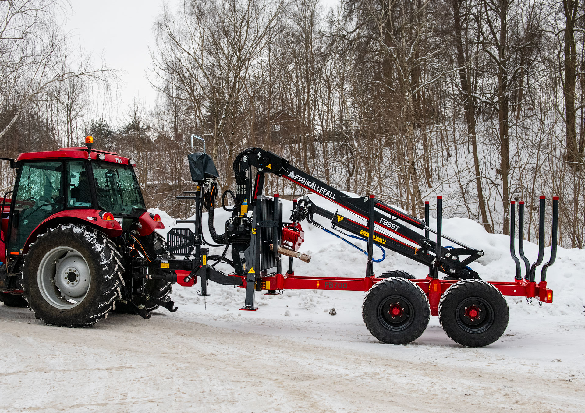 Källefall FB70D trailer with FB69T crane
